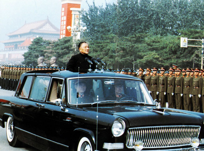 1984年邓小平阅兵