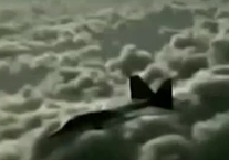 动画模拟地空防御导弹击毁飞机